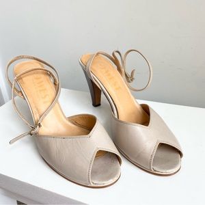 Nine West vintage heels peel toe beige
